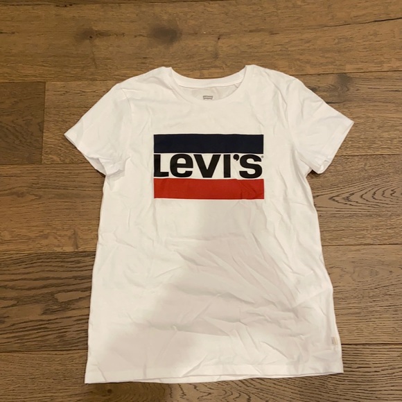 Levi’s t shirt - Picture 1 of 1